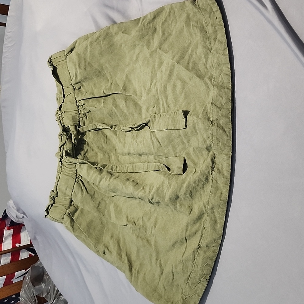 EUC a new day Skirt